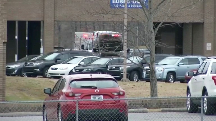 Kentucky school shooting leaves two students dead